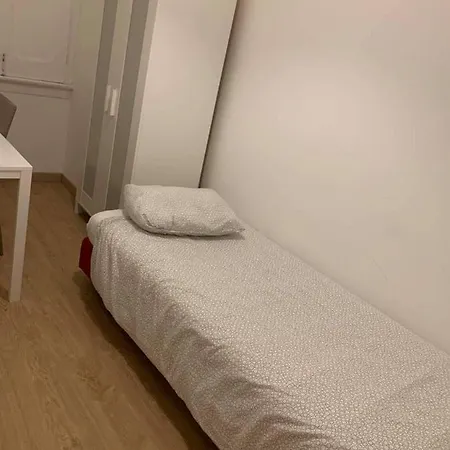 Room Lägenhet Lisboa